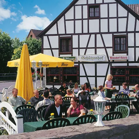 Hotel Schuetzenhof 3*