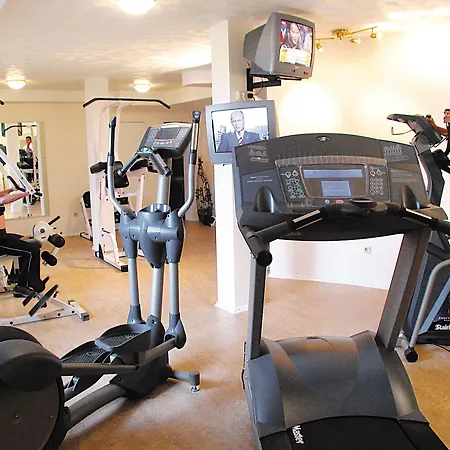 Schuetzenhof Hotel 3*