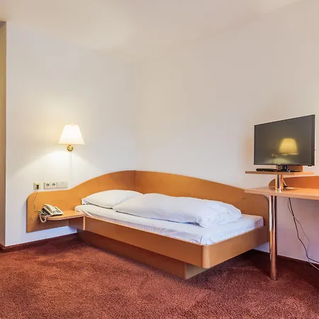 Hotel Schuetzenhof 3*